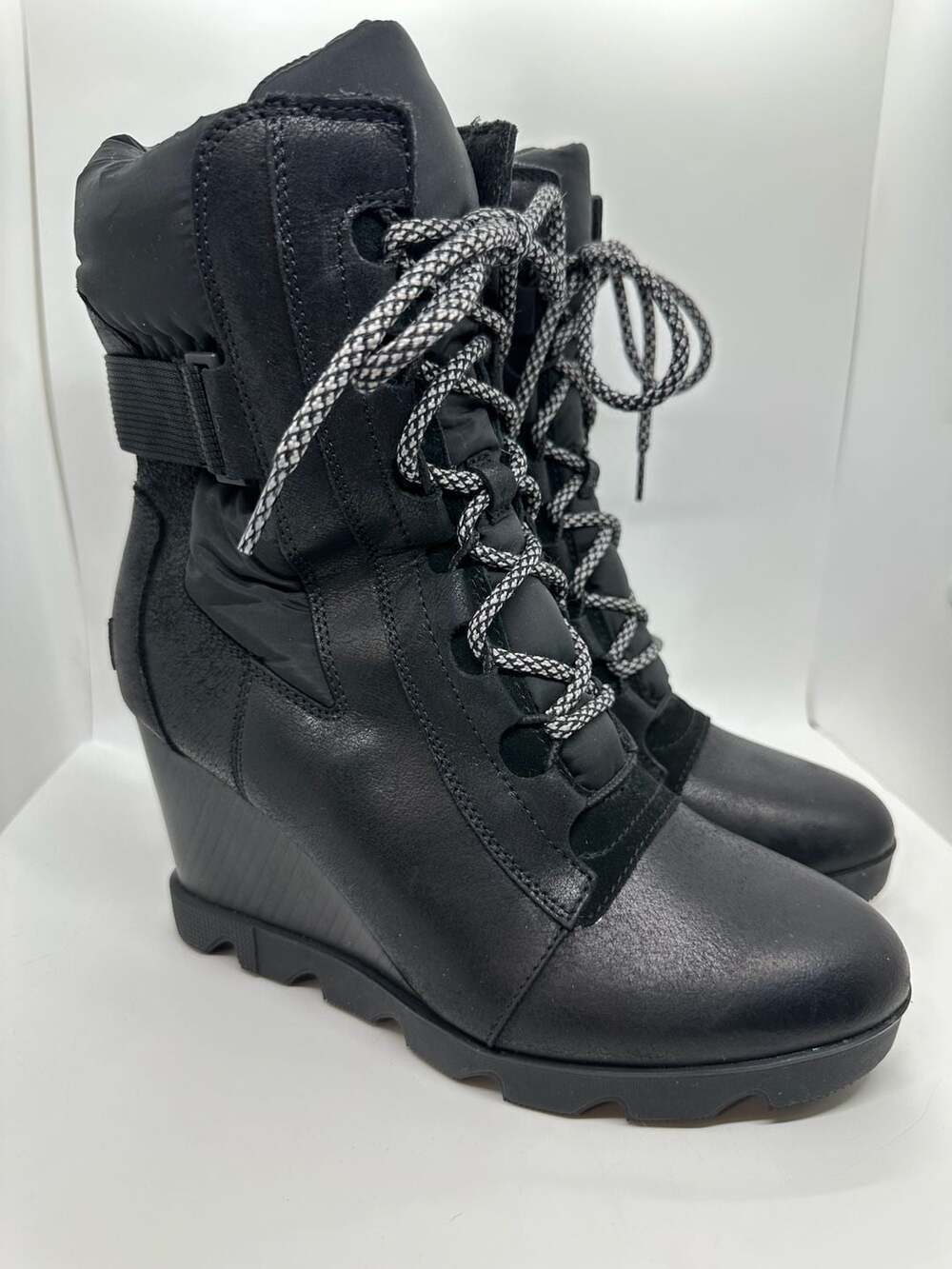 Sorel Black Waterproof Wedge Boots Women's Size 10